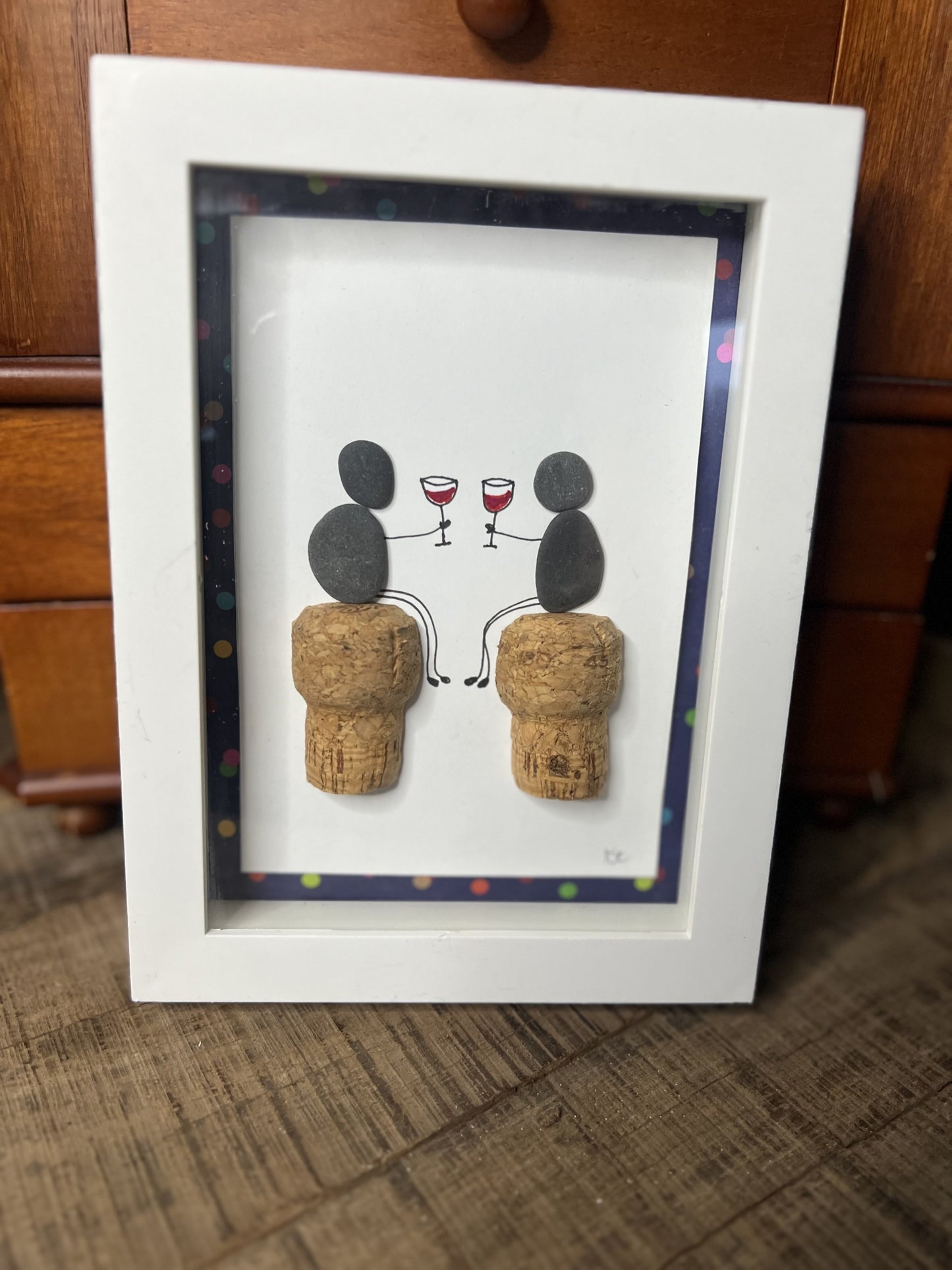 Pebble Art- Winde Drinking Couple